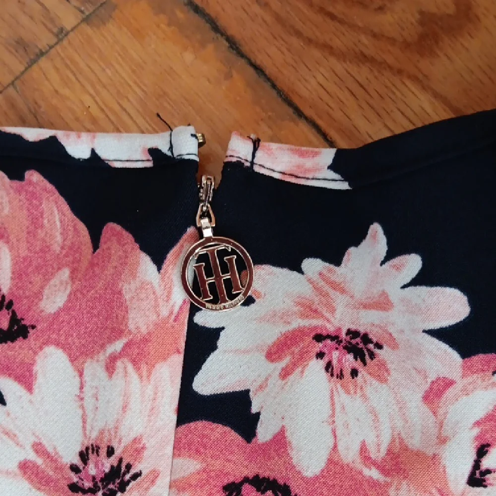 Tommy Hilfiger Navy Dress with Pink Accents 14 NWT - Picture 9 of 9